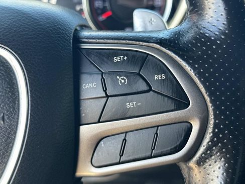Used 2020 Dodge Challenger R/T Scat Pack RWD image 24