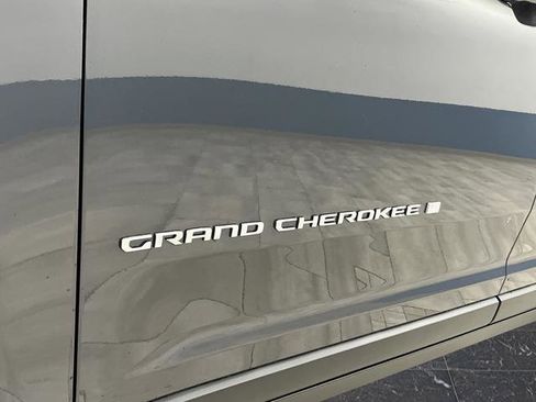 New 2025 Jeep Grand Cherokee L Limited w/ Trailer Tow Package image 37