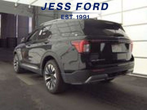 Used 2025 Ford Explorer Platinum w/ LUX Leather Package image 4