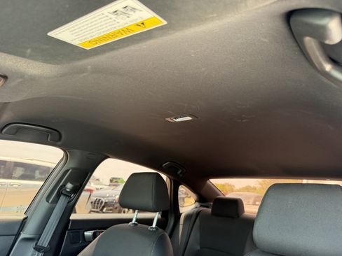 Used 2023 Honda Civic Sport image 18