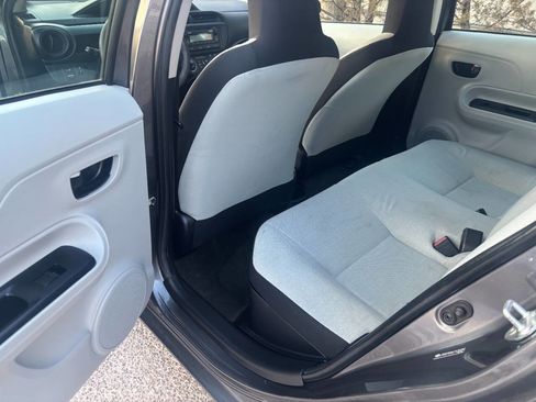 Used 2012 Toyota Prius C One image 19