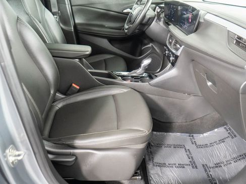 Used 2024 Buick Encore GX Sport Touring image 8