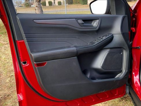 New 2026 Ford Escape Active image 10