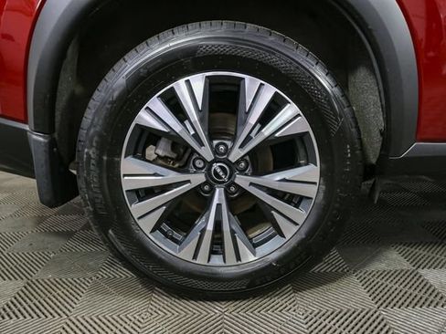 Used 2023 Nissan Rogue SV AWD/4WD image 14