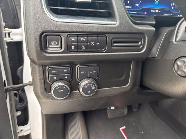 Used 2023 Chevrolet Suburban Premier AWD/4WD image 26