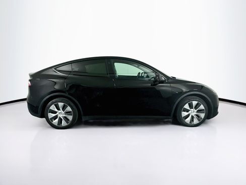 Used 2022 Tesla Model Y Long Range AWD/4WD image 10