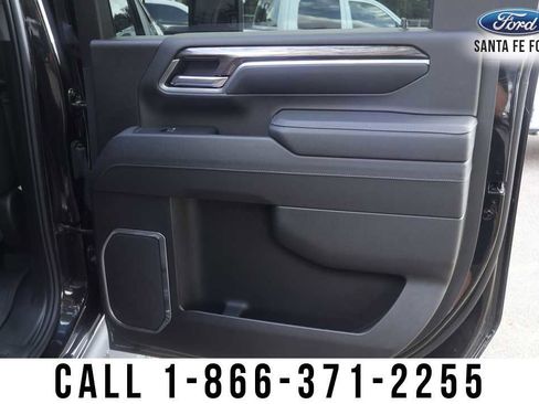 Used 2025 Chevrolet Silverado 2500 LTZ w/ LTZ Plus Package AWD/4WD image 24