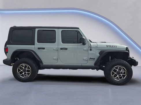 Used 2023 Jeep Wrangler Unlimited Sport AWD/4WD image 7