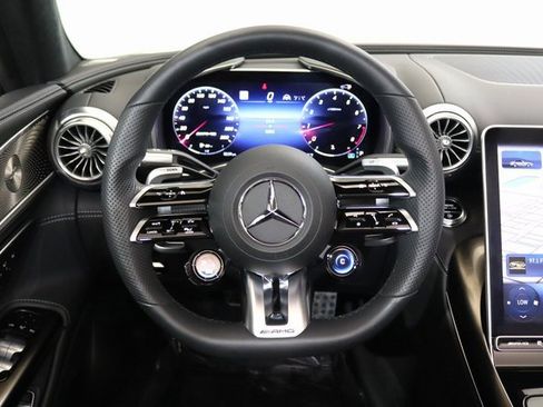 Used 2022 Mercedes-Benz SL 63 AMG 4MATIC image 6