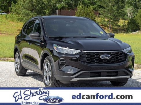 Used 2025 Ford Escape ST-Line w/ Tech Pack #1 FWD image 1