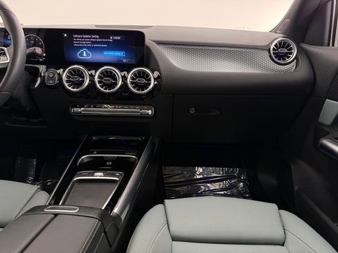 Used 2026 Mercedes-Benz GLA 250 image 26