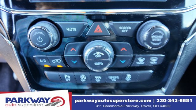 Used 2019 Jeep Grand Cherokee Limited AWD/4WD image 22