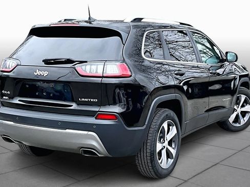 Used 2019 Jeep Cherokee Limited image 13
