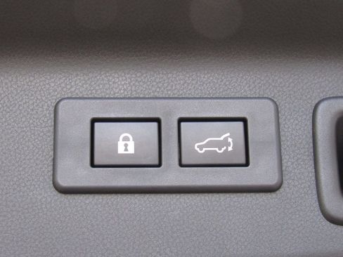 Used 2025 Subaru Forester Touring AWD/4WD image 22