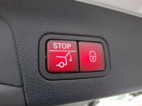 Used 2024 Mercedes-Benz GLS 450 GLS 450 image 26