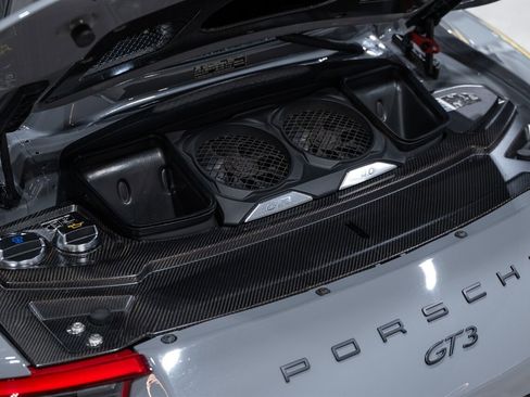 Used 2018 Porsche 911 GT3 image 40