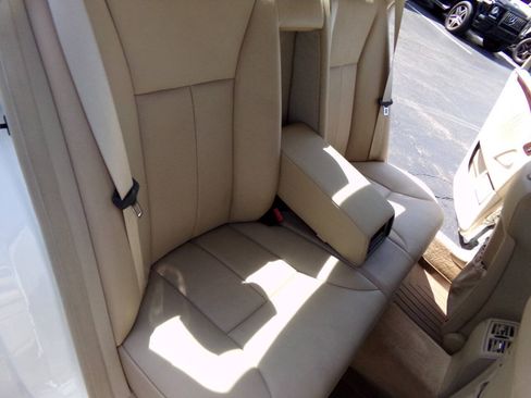 Used 1999 Mercedes-Benz E 320 Sedan w/ X2 Opt Pkg image 20