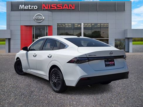 New 2027 Nissan Sentra SV w/ Floor Mat Package FWD image 4