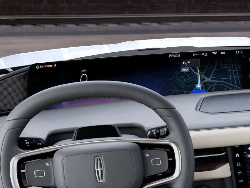 New 2027 Lincoln Navigator Reserve AWD/4WD image 13