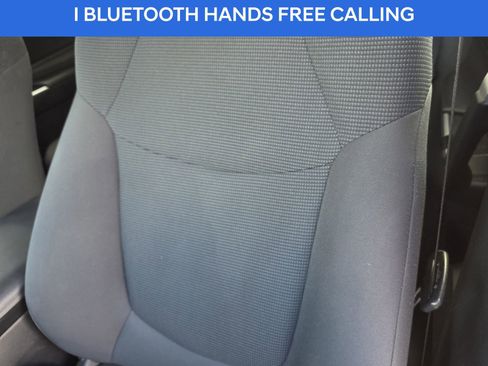 Used 2019 Toyota RAV4 LE image 14