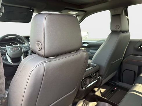 New 2026 GMC Sierra 1500 AT4 w/ AT4 Premium Package AWD/4WD image 13