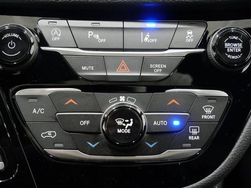 New 2026 Chrysler Pacifica Limited w/ S Appearance Package AWD/4WD image 20