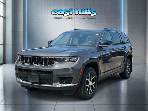Used 2023 Jeep Grand Cherokee L Limited AWD/4WD image 7