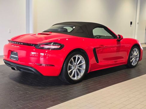 Used 2017 Porsche 718 Boxster RWD image 7