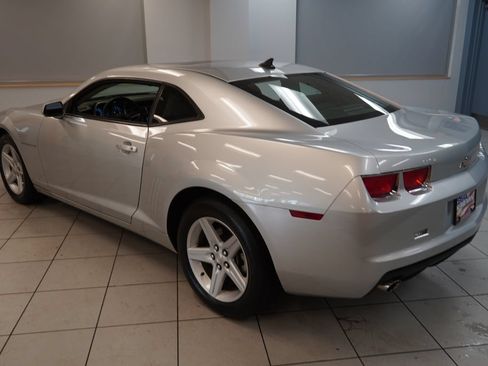 Used 2010 Chevrolet Camaro LT RWD image 9