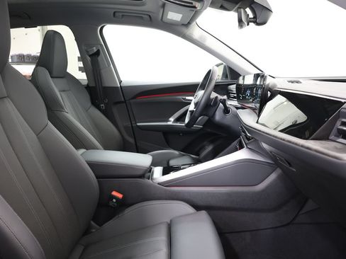 Used 2025 Audi Q5 Premium Plus w/ Premium Plus AWD/4WD image 21