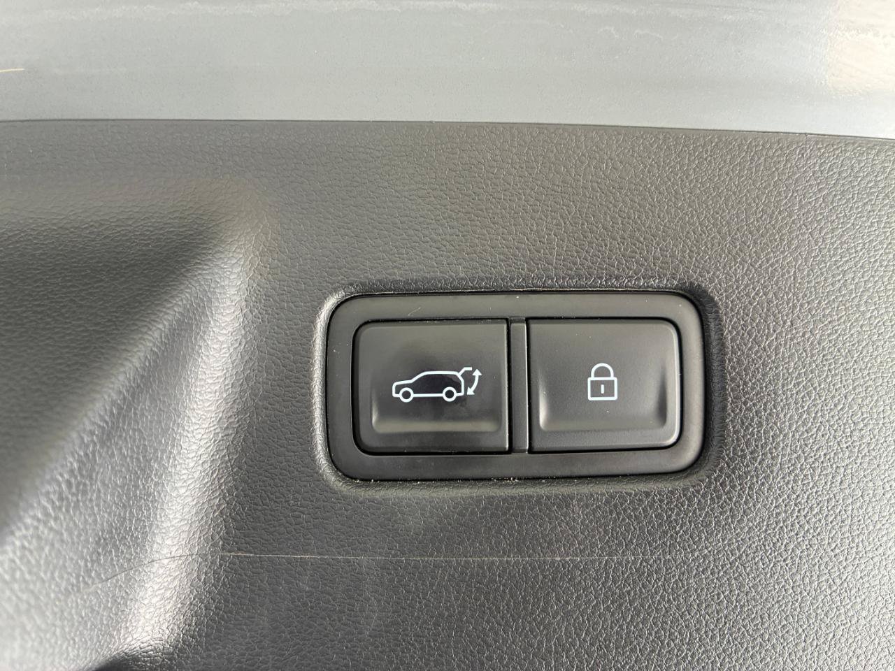 Used 2024 Hyundai Santa Fe Limited FWD image 33