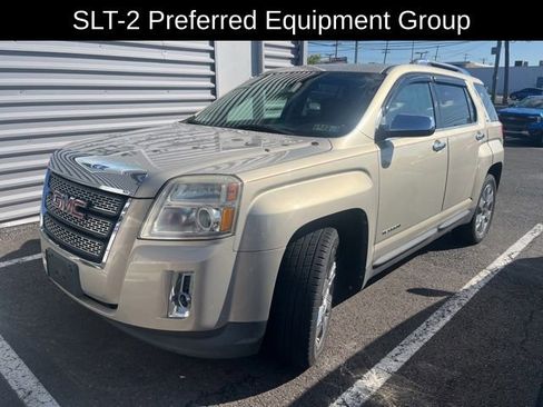 Used 2012 GMC Terrain SLT w/ Chrome and Technology Package AWD/4WD image 2