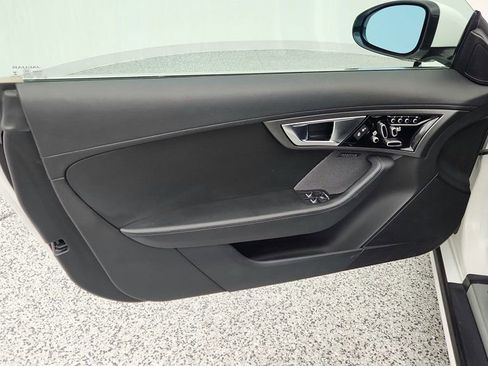Used 2016 Jaguar F-TYPE S image 11