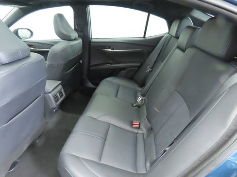 Used 2025 Toyota Camry XSE image 19