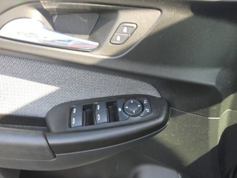 Used 2023 Chevrolet TrailBlazer LT AWD/4WD image 11