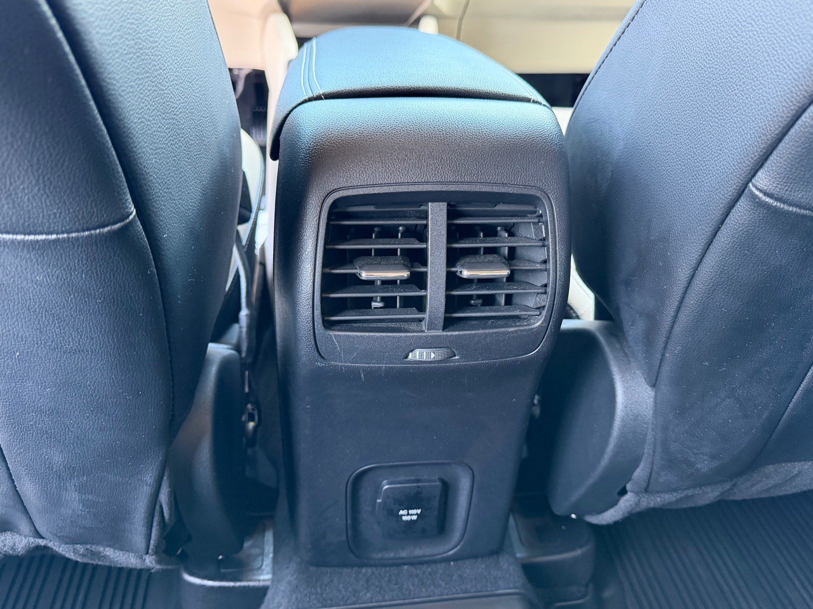 Used 2020 Ford Escape Titanium AWD/4WD image 17
