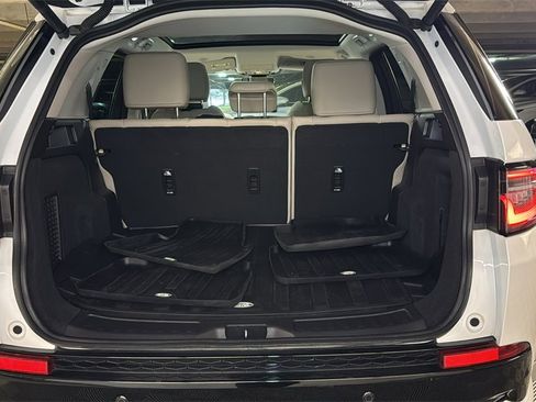 Used 2024 Land Rover Discovery Sport S image 15