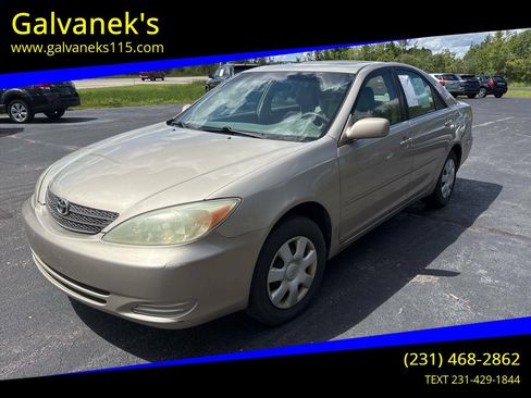 Used 2004 Toyota Camry LE FWD image 1