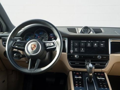 Certified 2023 Porsche Macan Turbo image 22