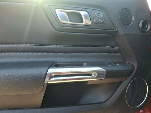 Used 2019 Ford Mustang Premium w/ Equipment Group 201A image 10