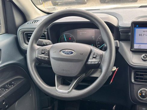 Used 2022 Ford Maverick XL FWD image 15