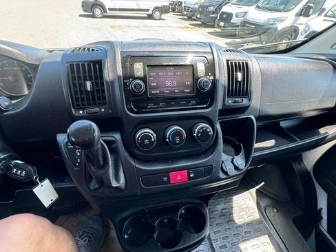 Used 2020 RAM ProMaster 2500 FWD image 10