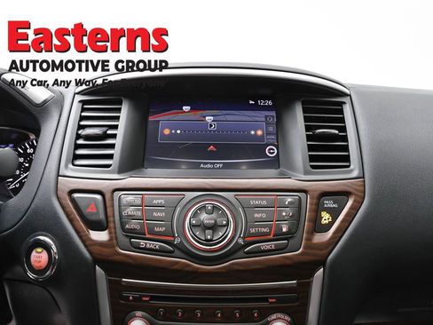 Used 2020 Nissan Pathfinder Platinum w/ Cargo Package AWD/4WD image 12