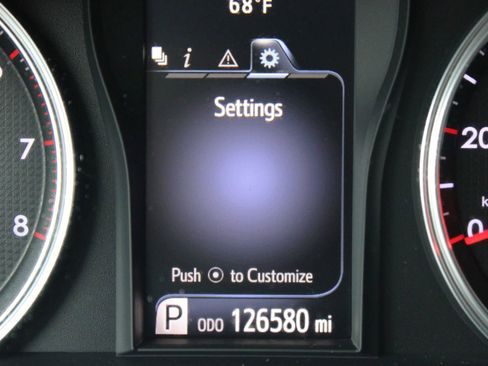 Used 2017 Toyota Camry SE FWD image 23