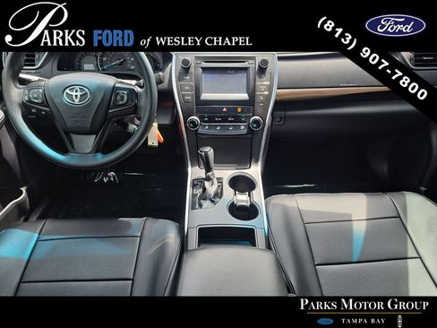 Used 2015 Toyota Camry LE FWD image 11