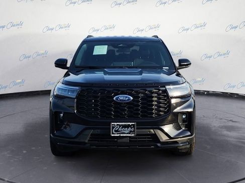 Used 2025 Ford Explorer ST-Line w/ ST-Line Street Pack AWD/4WD image 8
