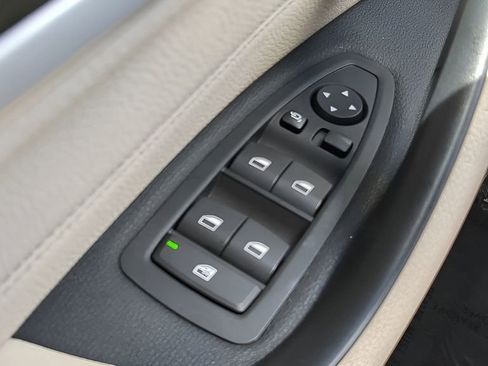 Used 2020 BMW X1 sDrive28i w/ Premium Package image 13