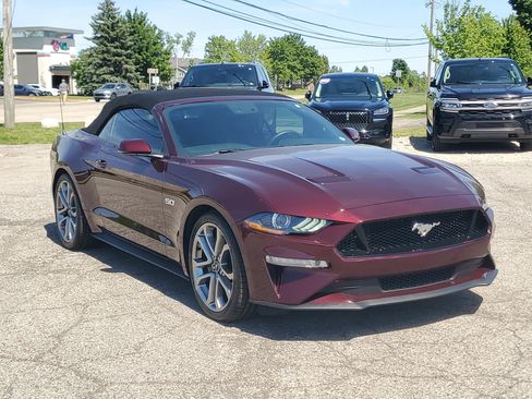 Used 2018 Ford Mustang GT Premium w/ Equipment Group 401A RWD image 1