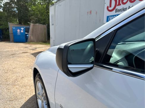 Used 2020 Chevrolet Malibu LS w/ Driver Confidence Package II image 15