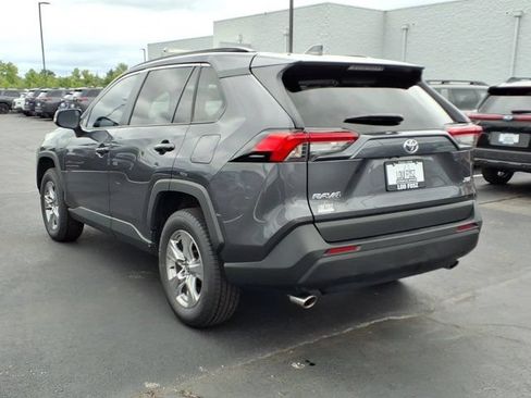 Used 2025 Toyota RAV4 XLE FWD image 5